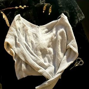 Dynamite crop sweater with a twist!